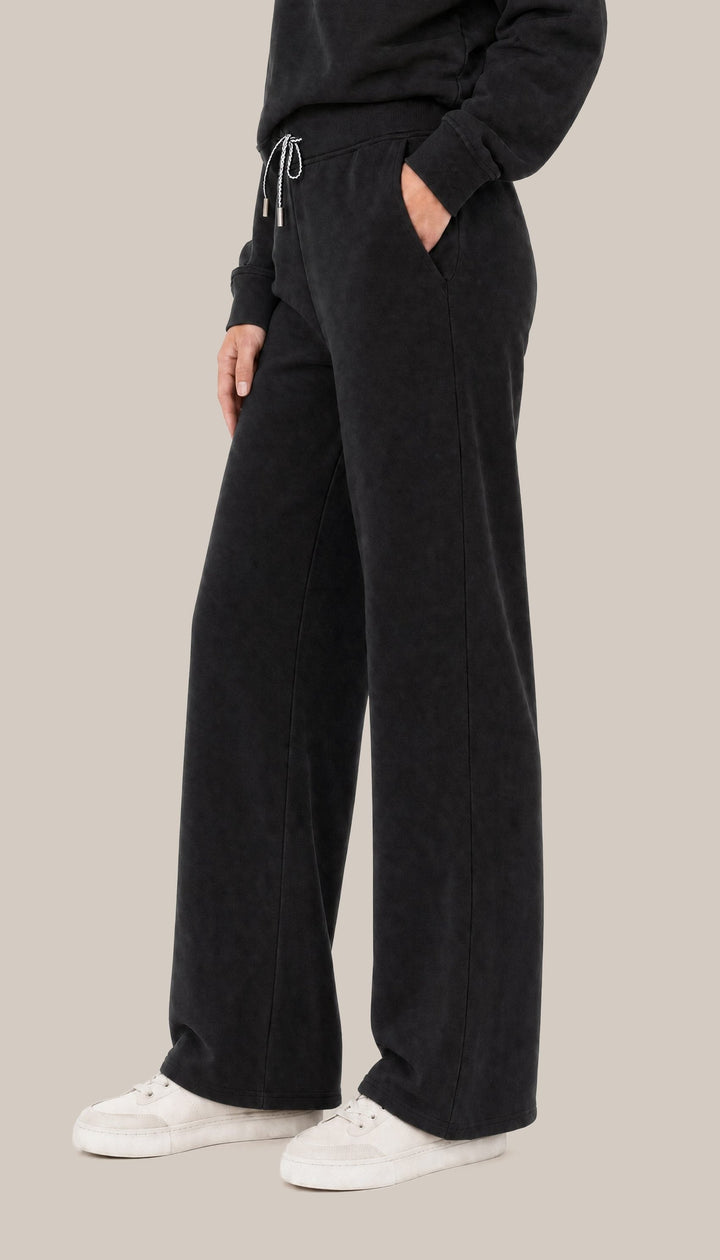 The Coastal Pant - Black - side