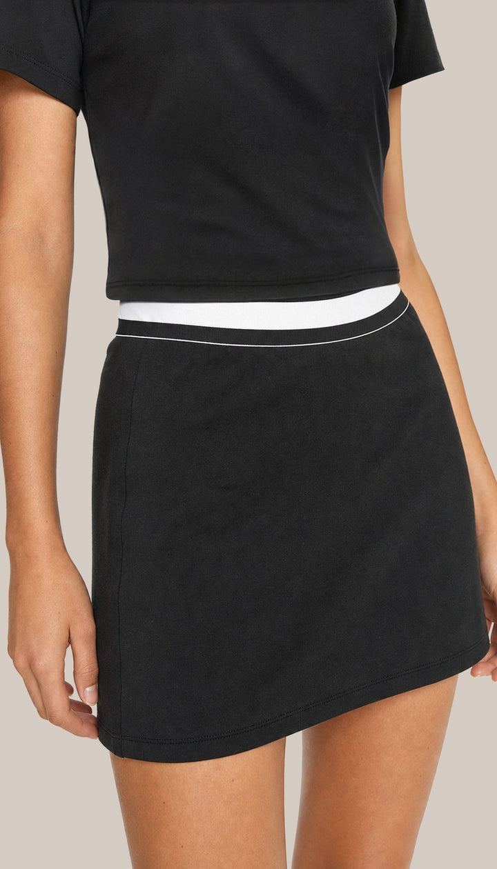 The Legacy Skirt - Black - closeup2